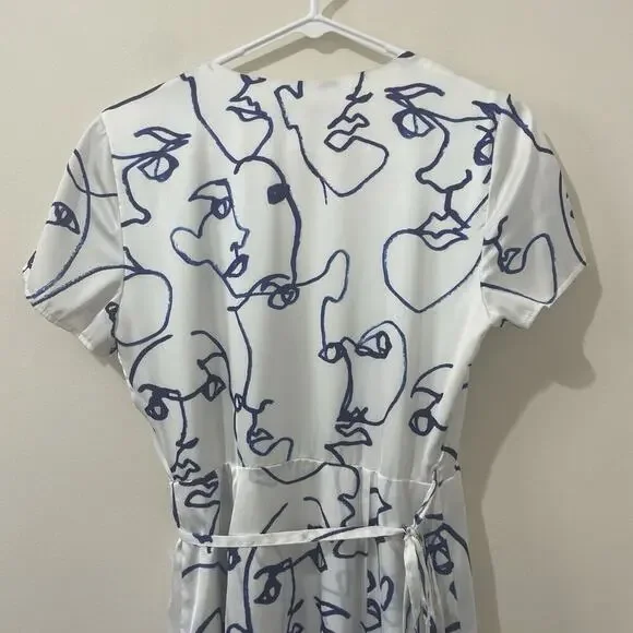 Hutch Printed Rosa Artsy Wrap Short Sleeve Tiered Midi Dress Faces White Size XS - Picture 9 of 11